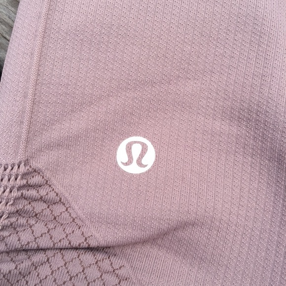 Rare Lululemon Awakening Crop Taryn Toomey Size 4 - Picture 9 of 11